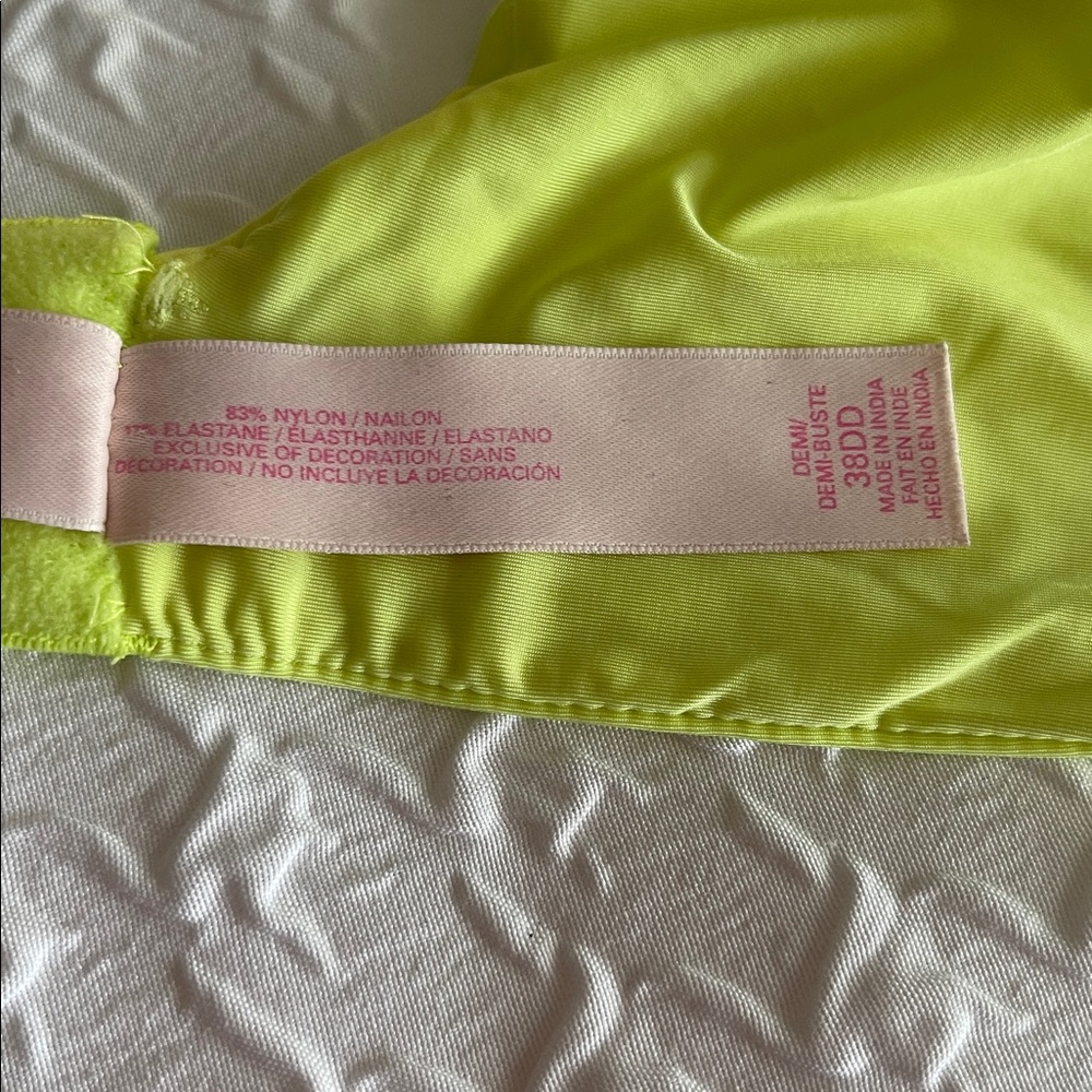 Victoria's Secret Neon Yellow Bra size 38DD - Picture 10 of 13